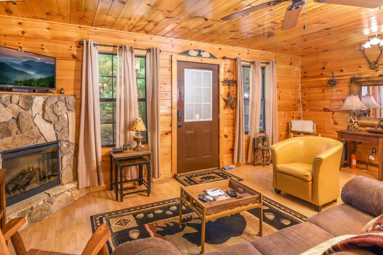 סביירוויל Permanent Vacation-Private Honeymoon Cabin With Hot Tub מראה חיצוני תמונה